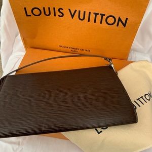 Louis Vuitton Epi Brown Pochette